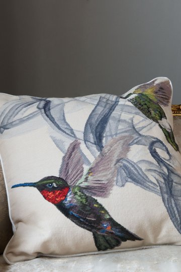 Hummingbird Ivory Cushion: in-situ image