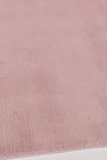 Portobello Pink Plain Wool: in-situ image