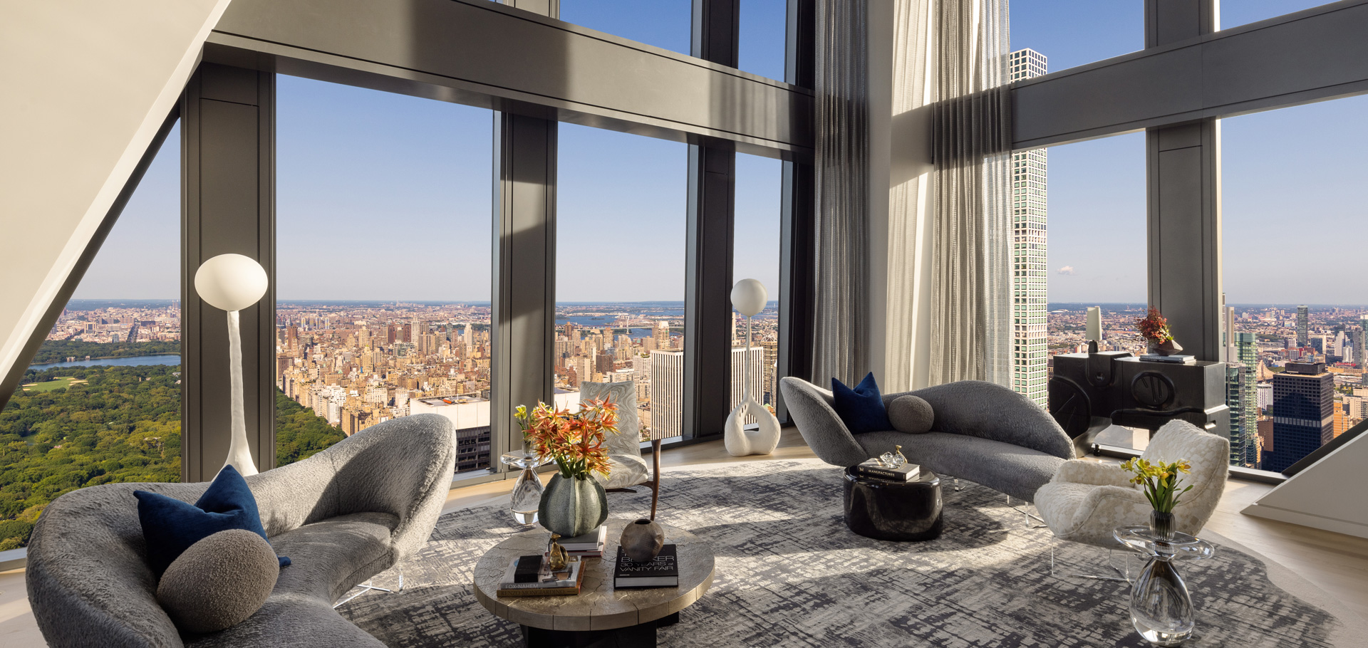 Hines Collective Creates an Artful Museum Tower Apartment
